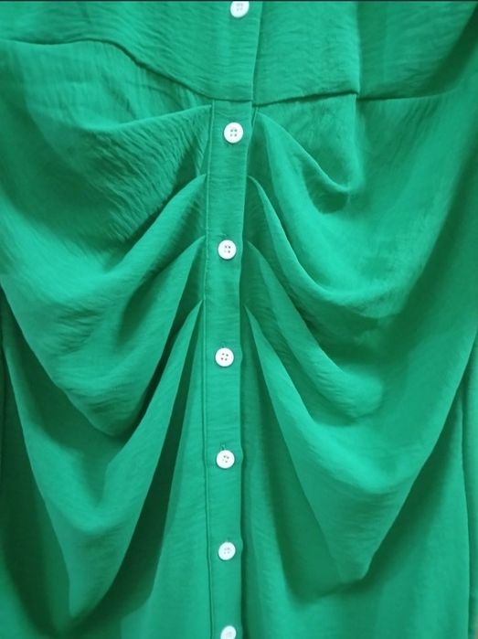 Vestido verde muito elegante
