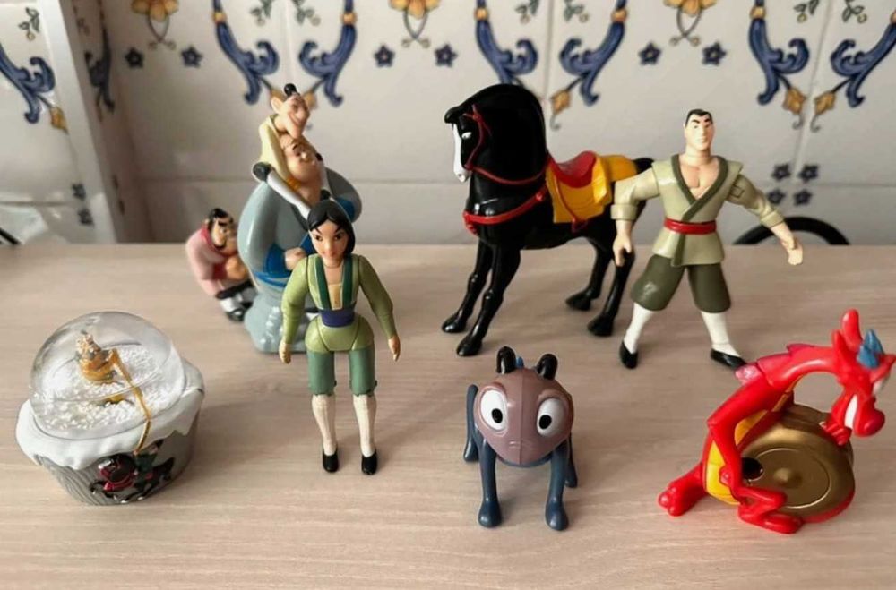 Copos disneyland paris mcdonalds happy meal mickey minnie tico e teco pequena sereia mulan tarzan