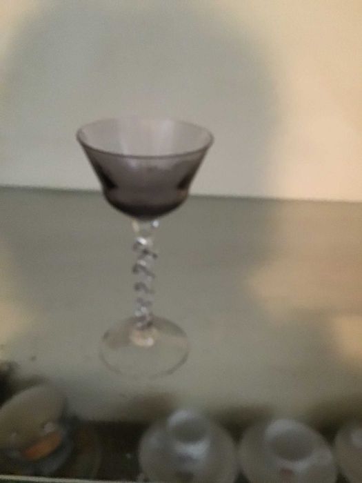 copo de licor alto cinzento