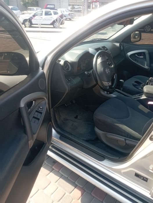 Продам RAV4 гбо4