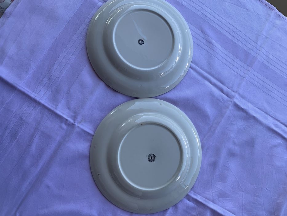2 pratos usados de Sacavem