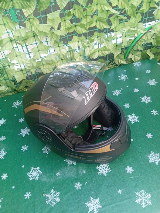 Capacete esta como novo