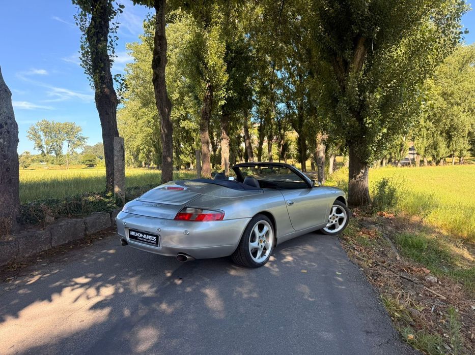 Porsche 911 (996) Carrera 4 Cabrio