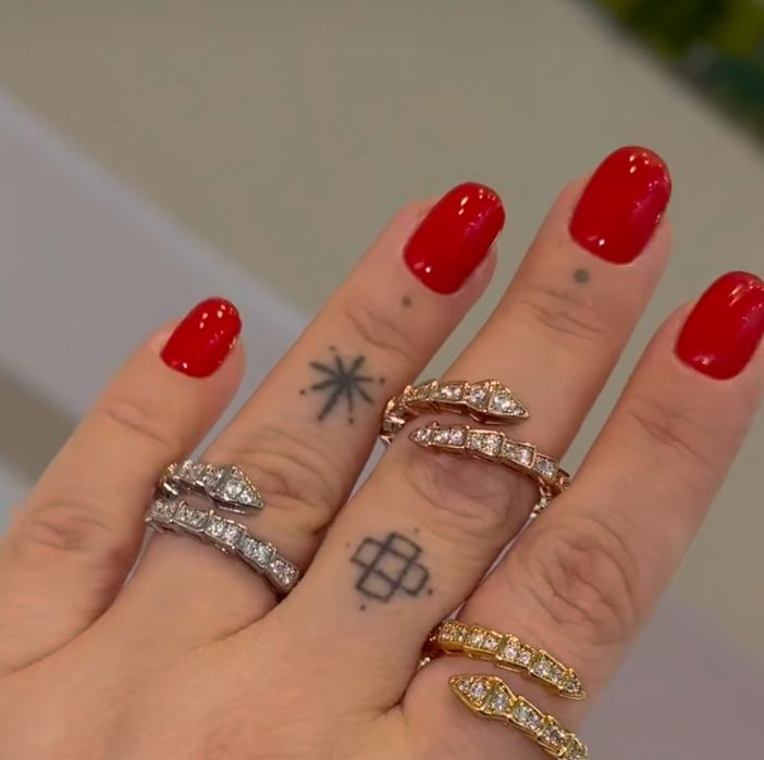 Каблучка в стилі bulgari