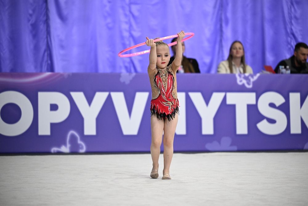 Купальник для художньої гімнастики червоний