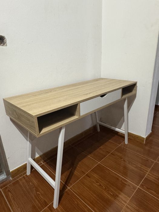 Secretária se escritorio