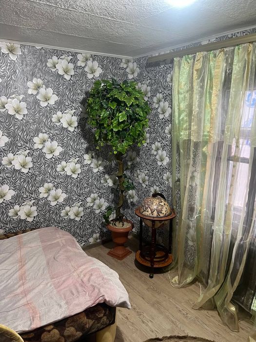 Продам часть дом на два входа