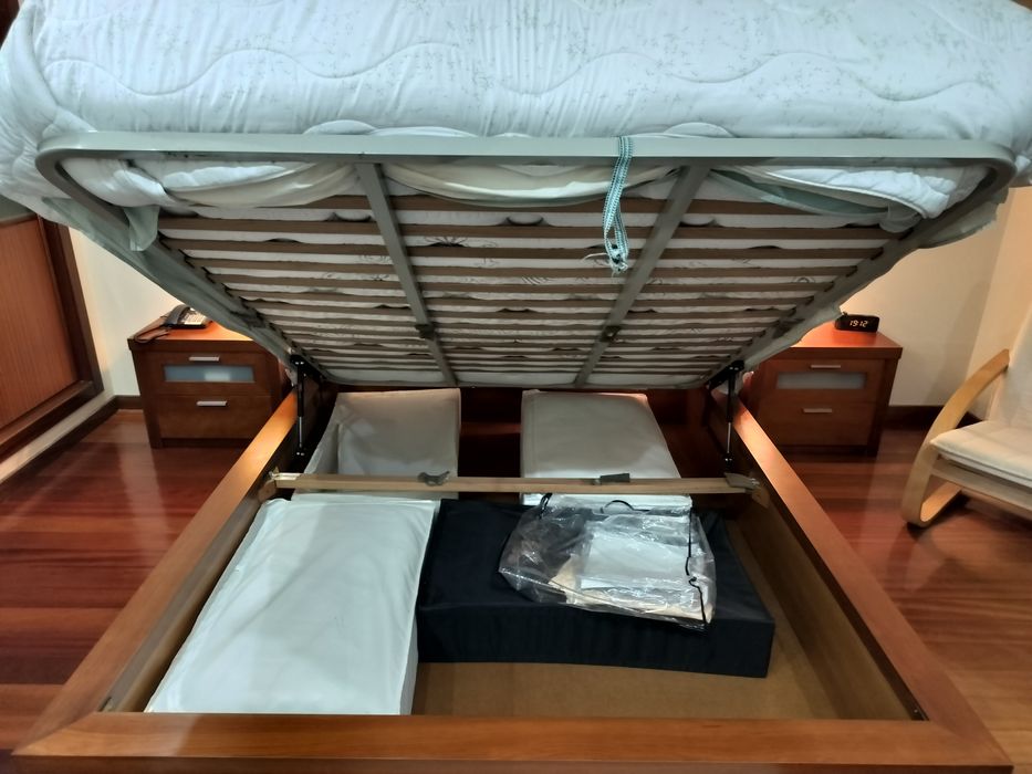Mobília de quarto com armazenamento