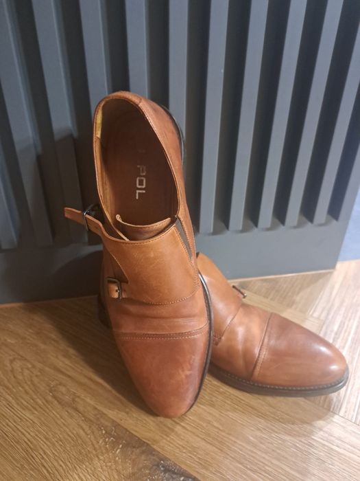 Eleganckie buty męskie skórzane