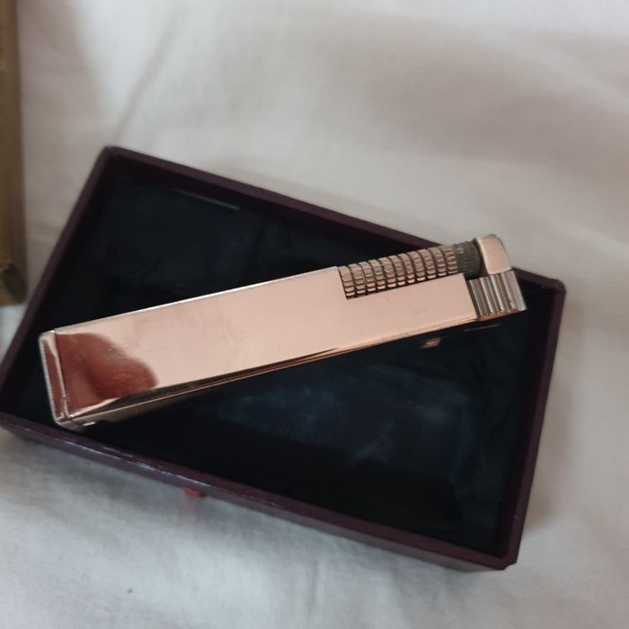 Esqueiro antigo de coleção