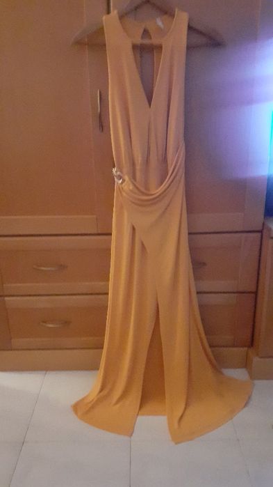 Vestido amarelo de Licra ( SAHOCO ) C/ Novo