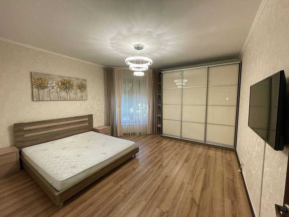 Продам затишний будинок з ремонтом в місті, газове опалення !