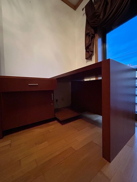 Secretária Escritório c/ Arrumação em Cerejeira (Paços de Ferreira!)