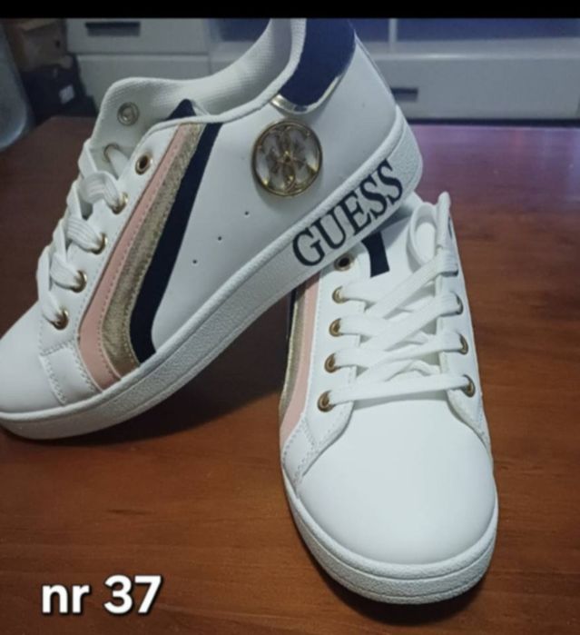 Como novos, entrego em maos na zona