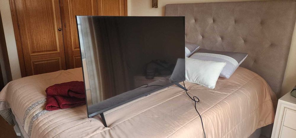 TV Samsung Ultra HD 43" Semi Nova