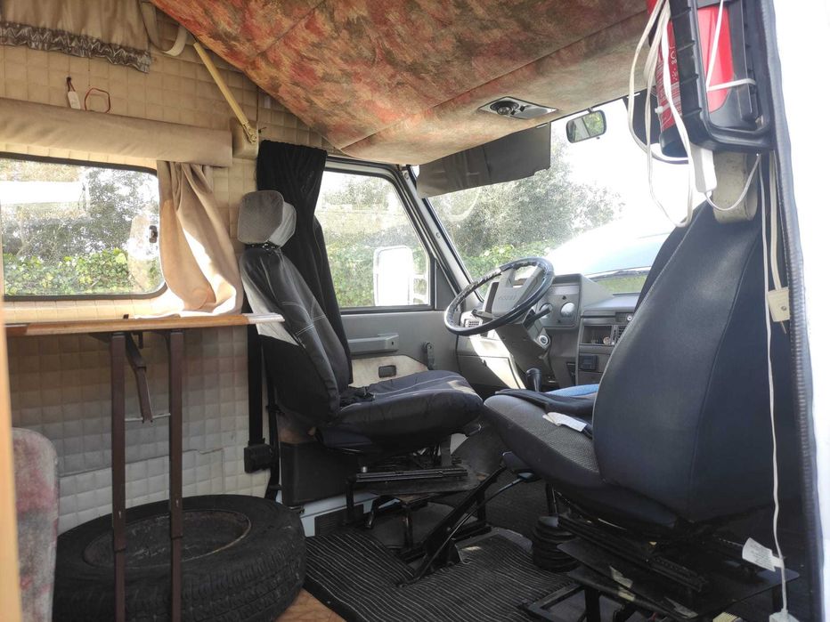Vende-se Autocaravana