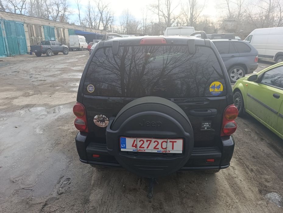 Джип Чероки 2003г.с пробегом 145000 дизель АКПП в отличном состоянии.