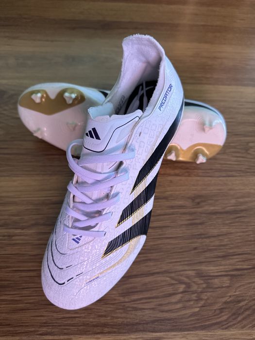 adidas predator 44 - купити чоловіче взуття - Ціна на OLX.ua
