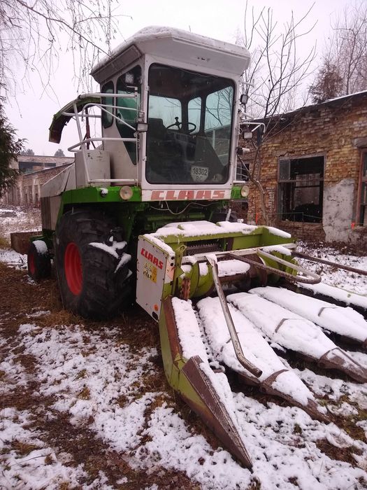 Силосний комбайн Claas Jaguar 640 (1997) + навісне
