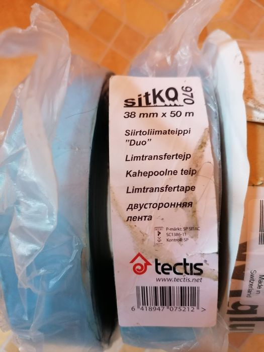 Taśmy klejące do łączenia membran i folii paroizolacyjnych SIGA TECTIS