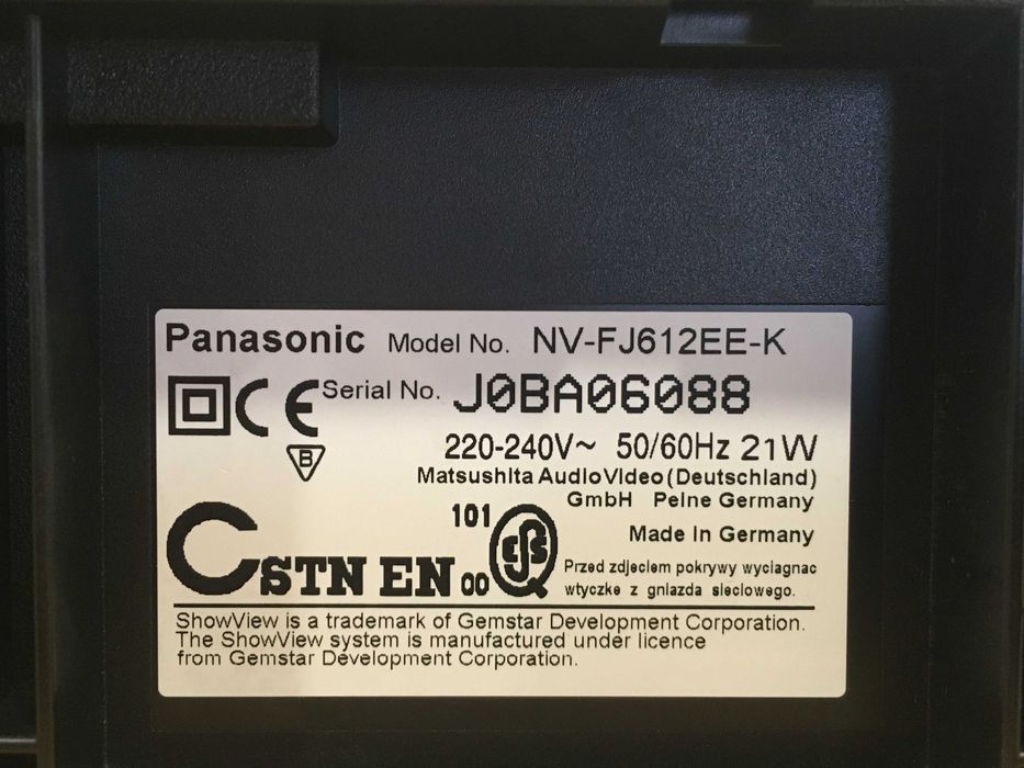 Panasonic NV-FJ612 ( HI-Fi stereo відеомагнітофон )