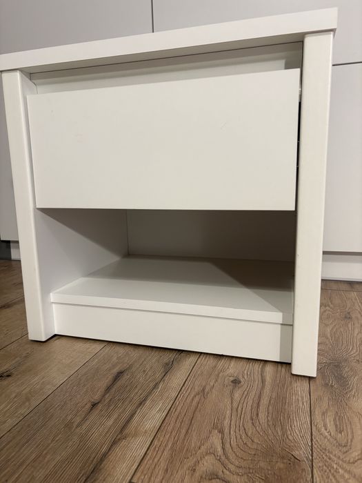 Szafka nocna/nakaslik