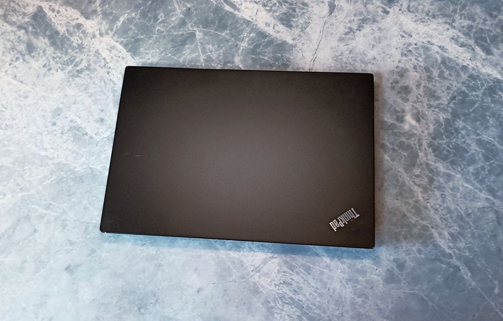 Ноутбук для роботи Lenovo / intel i5 gen 8 / DDR4 8GB / SSD m2 256GB