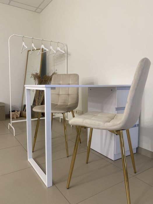 Оренда місця для майстра МАНІКЮРУ (є ГЕНЕРАТОР)