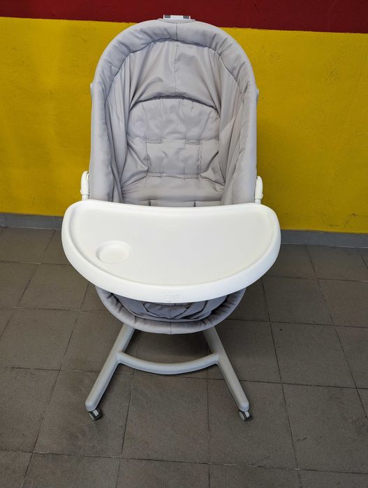 Chicco Baby Hug 4 em 1 como novo (com colchão e kit refeição)