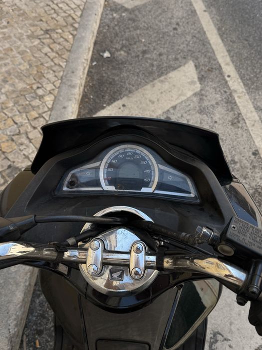 Honda PCX 125 – Excelente Estado