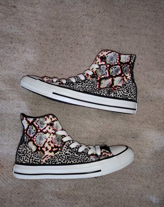 Конверси кеди 37,5 р.