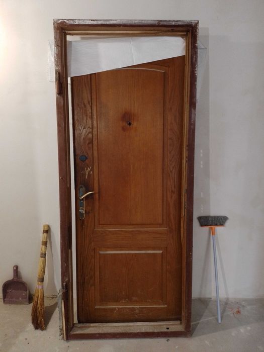 Продам двери входные