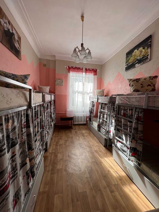 Хостел - метро Палац Спорту | Тільки у нас завжди є гаряча вода!