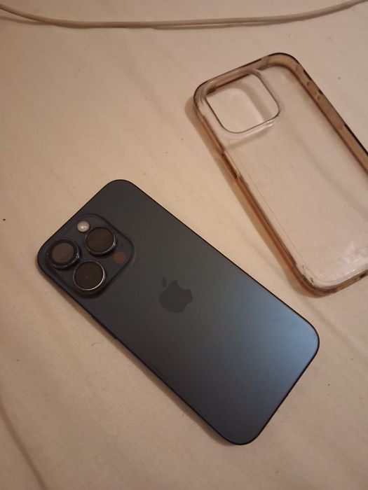 iPhone 15 Pro 256GB Azul Titânio – Como Novo