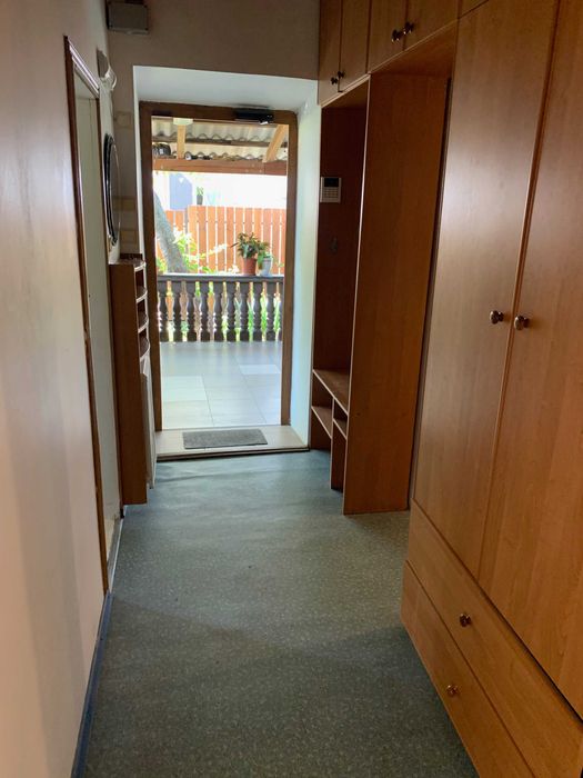 Невеликий будинок біля моря. Аркадія. Безперебійна електрика.