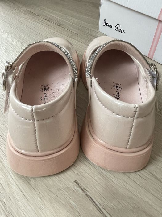 Туфлі для дівчинки лаковані