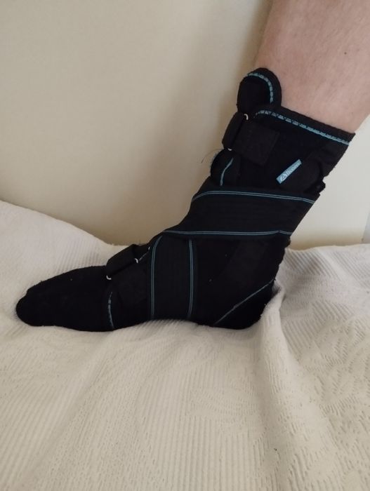Бандаж (ортез) на голеностопный сустав Алком  с фиксатором