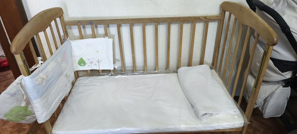 Продам детскую кроватку