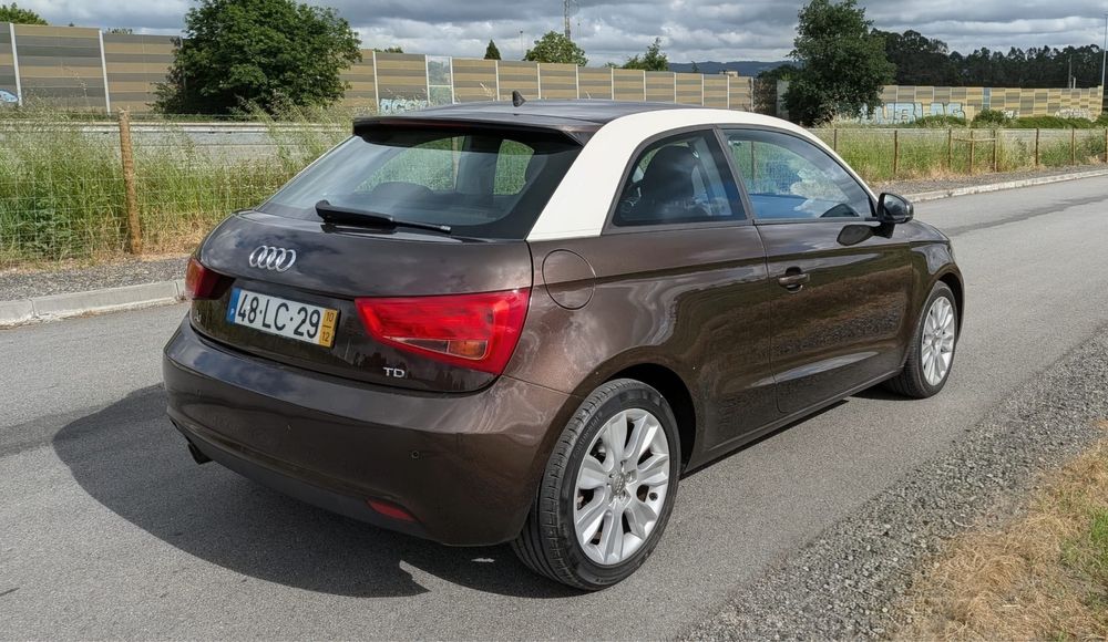 Audi A1 1.6 TDI 105cv