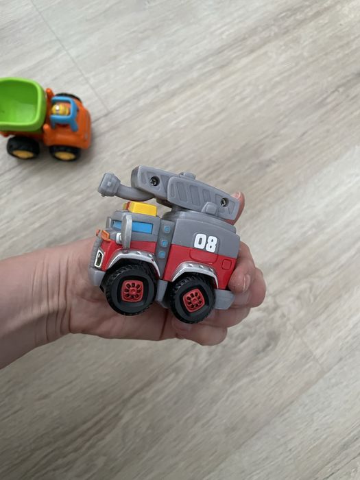 Машинки-роботи, машинка інерційна