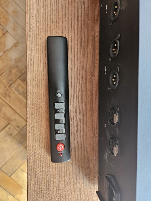 Попередній підсилювач: (усилитель) пасивний з РГ Нікітіна.