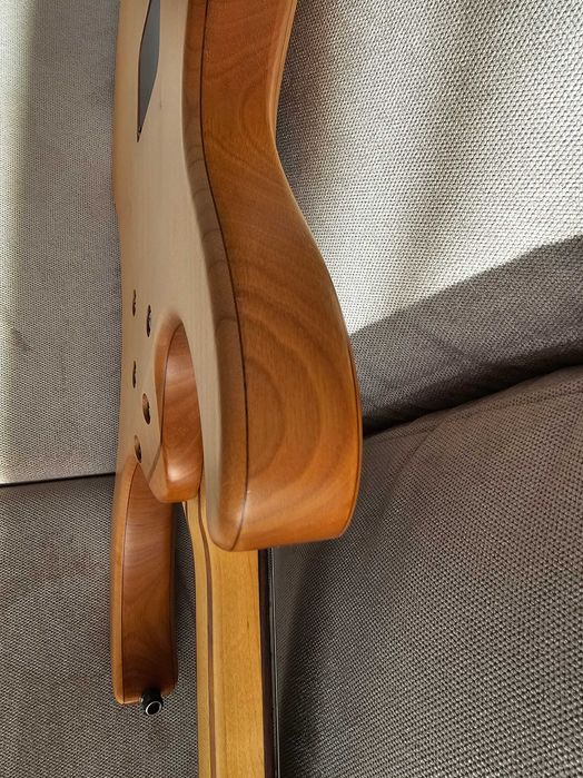 Ibanez BTB 555, (bas, gitara basowa, 5 strun)