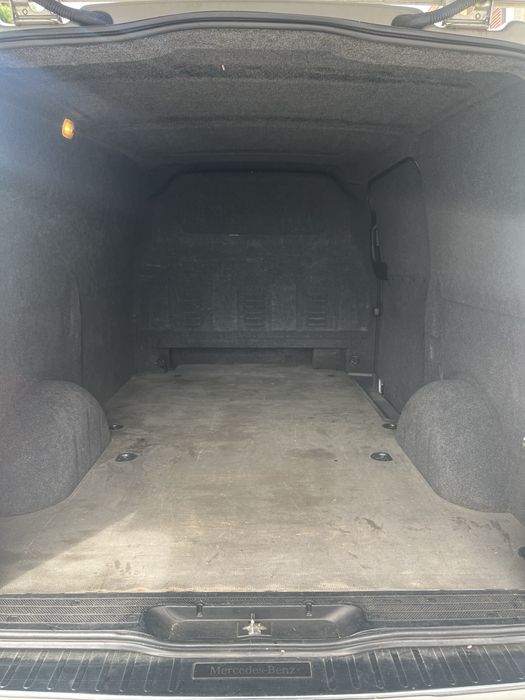 Mercedes Vito Larga