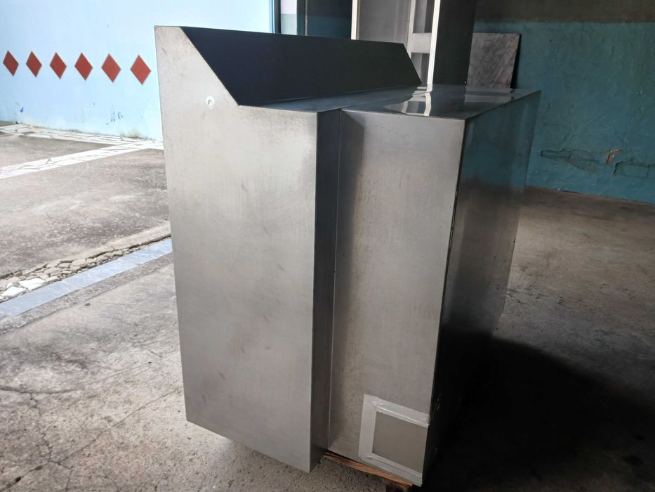 ACM1525 - Hote Inox de 1,8m com 4 Filtros - Usada