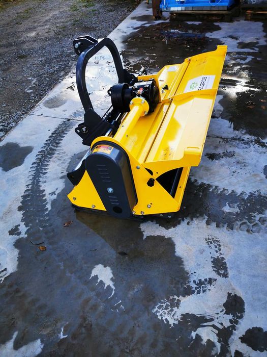 Mulczer Kosiarka bijakowa ST 155 STH STKH Uchylna burta klapa przesuw hydraulika