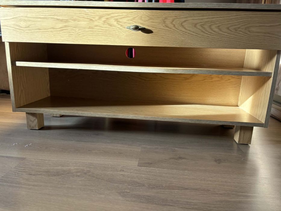 Stolik RTV pod telewizor