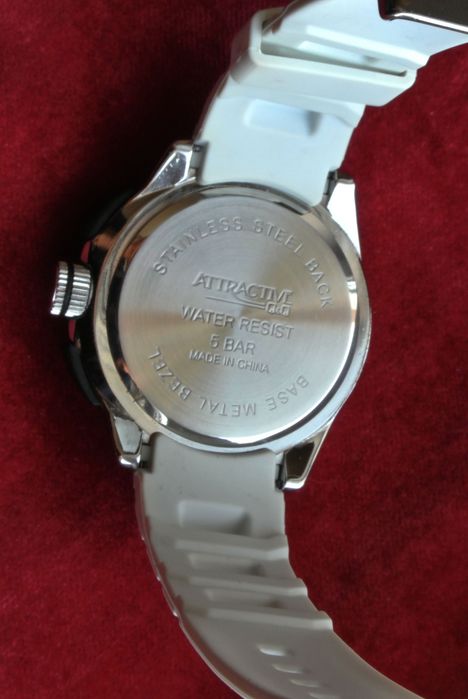 Чоловічий годинник Q&Q ATTRACTIVE DA60J305Y