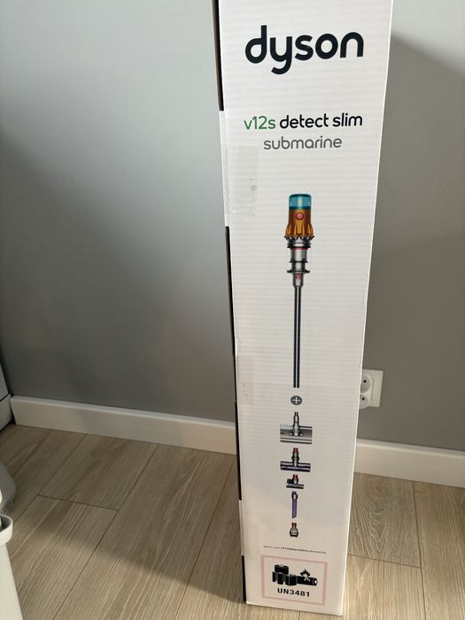 Nowy dyson v12s