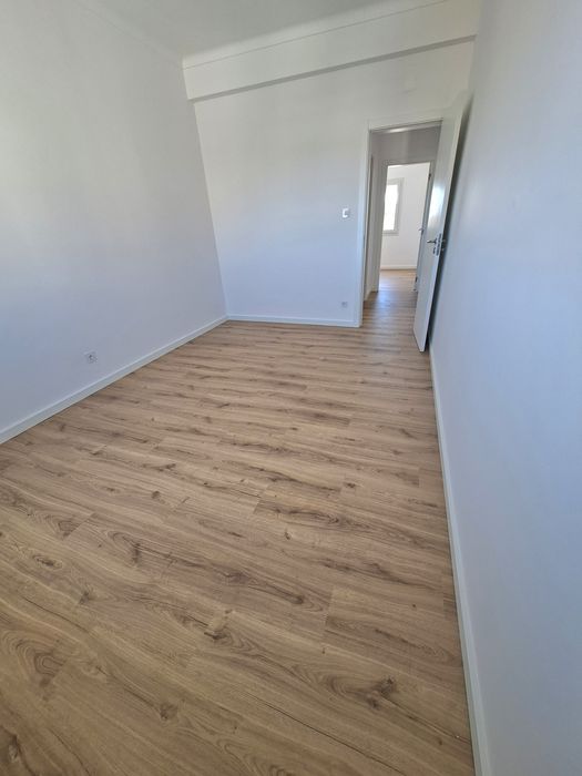 Apartamento Azambuja com 70 m²  a estrear.