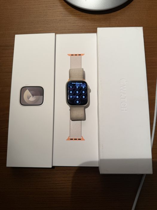Apple Watch Series 9 GPS + Celluar (A2980)